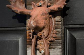 Go Skiing or Hiking from an Enchanting, Light-Filled Home - Foto 29