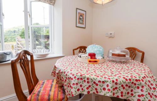 Bryn Howell Stables - Photo 10