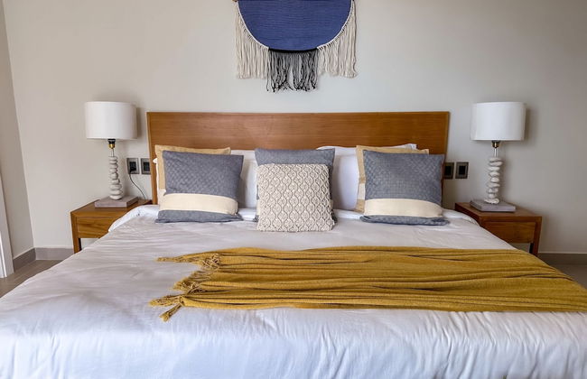 4 Bedroom Beach Penthouse w Private Rooftop - Foto 59