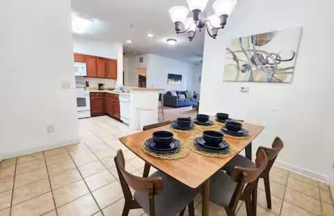 Resort Retreat 2BD Close Disney - Foto 2