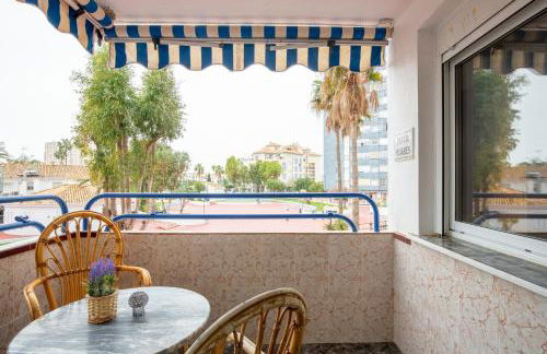 Apartamento en complejo residencial con piscina y garaje a 100m del mar - Foto 4