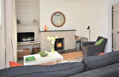 3 Bed in Lostwithiel oc-cwhite - Photo 3