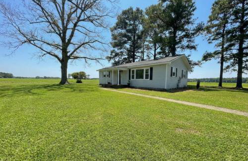 Pa's House Country Getaway on 350 acres - Photo 3