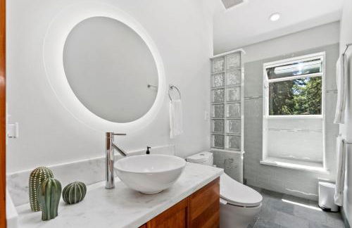 Redwood Oasis - Luxe Santa Cruz Cabin with Hot Tub - Foto 13