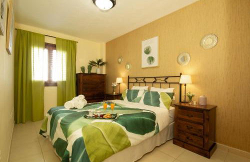 Beach apartment with terrace and pool - Foto 12