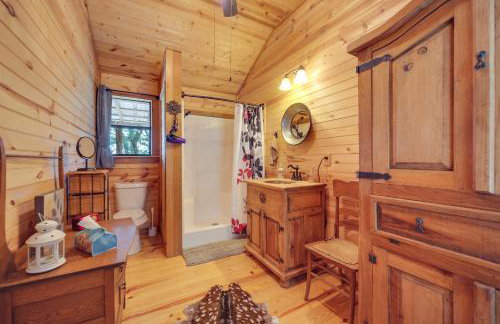 Happy Haven | Hill Country Couples Cabin Retreat - Foto 13