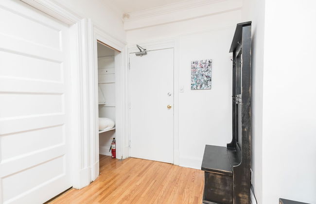 Applewood Suites - Bathurst & College - Foto 25