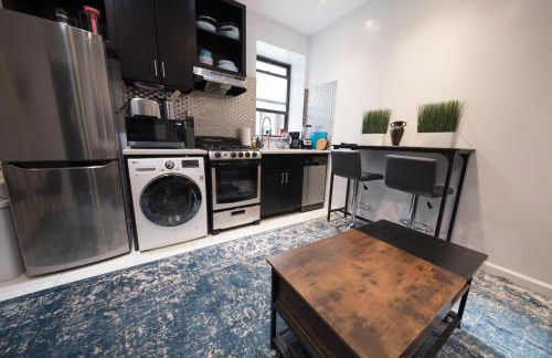 3 BD next to Central Park - Photo 6