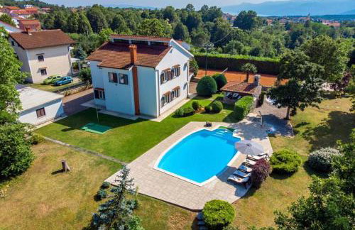 Holiday house with swimming pool - Photo 20