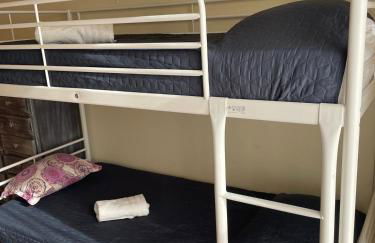 Sea-Breeze Apartment with Pool & Parking - Foto 9