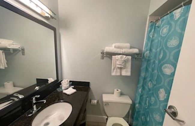 506 Little Harbor Inn - Photo 10