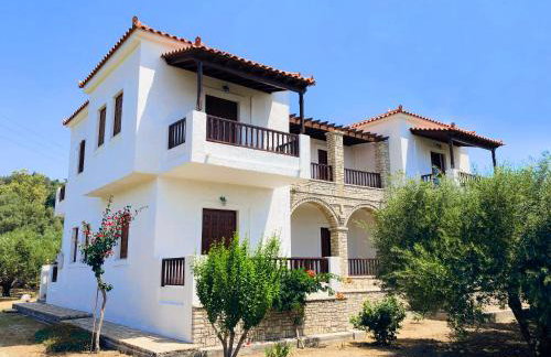 Gaia Apartments - Photo 1