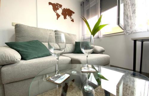¡Cómo en casa! Precioso apartamento en Almería - Foto 1