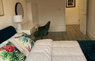 Stunning and Spacious 2bed flat in central Woking - Foto 6