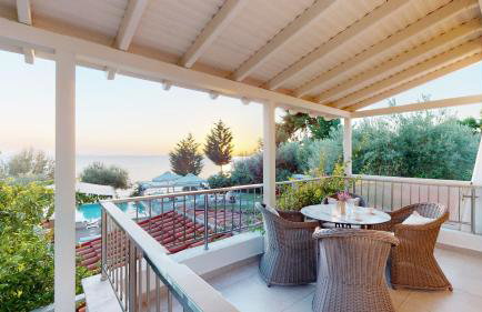 Acrotel Athena Villa - Photo 7