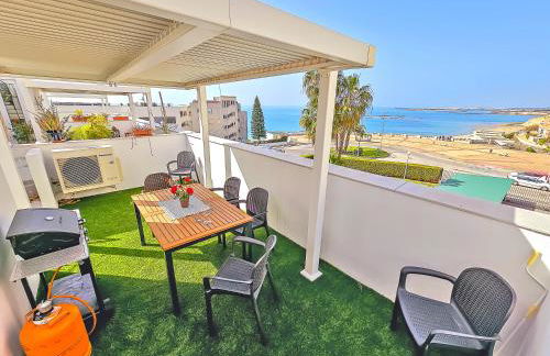 Oceanfront Duplex with a Rooftop Pool and Terrace - Foto 39