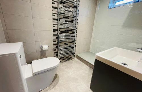 MODERN STUDIO APARTMENT, PRIVATE- DRIVEWAY PARKiNG - Foto 6