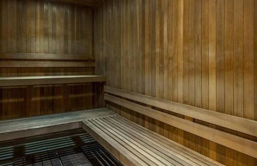 Skyline Palms 1-Bedroom with Roof-Top Pool - Foto 16