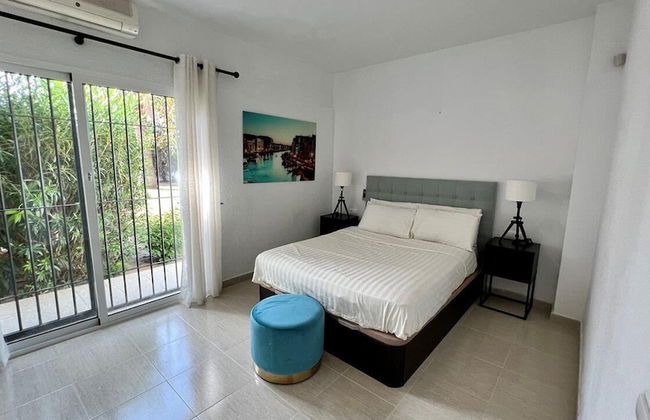 Villa Scenic with Private Pool- Sleeps 8 - Photo 3
