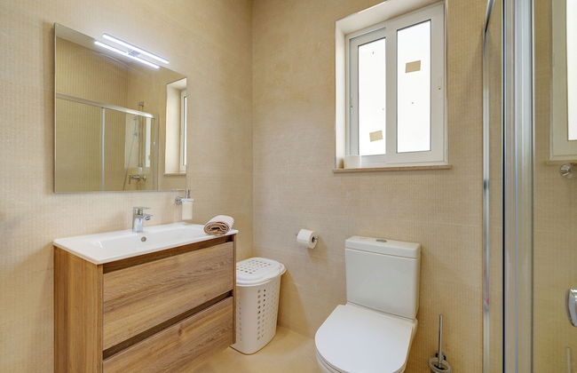 Elegant Sliema Penthouse, Panoramic Terrace - Foto 15