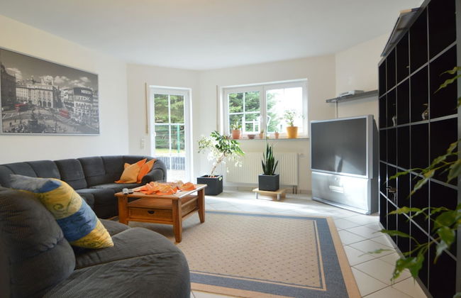 Beautiful Holdiday Home in Ulmen Near the Lake - Foto 13