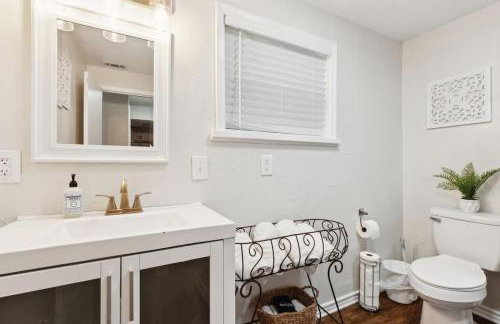 Lone Star Lake Cottage-NEW Trex Deck, boat dock - Foto 33