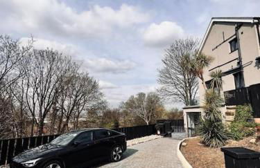 The Ridge London - Luxury Designer Villa with hot tub and sauna, Bexley borough of London - Foto 74