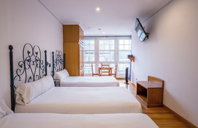 Apartamentos Alda Porta do Sol - Foto 5