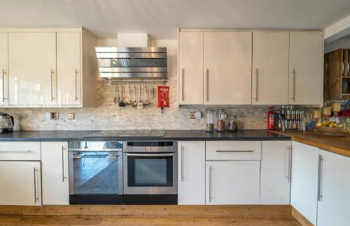 Huge 8 Bed Manor House with Hot Tub, Cinema Room, Games Room - Foto 27