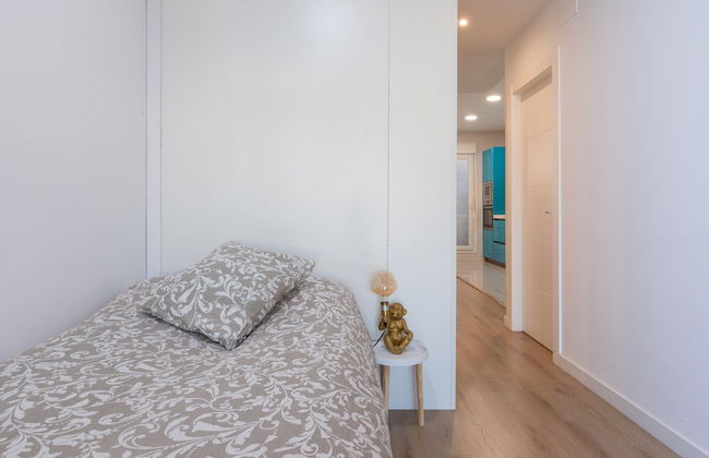 Maria Tubau in M Laga - Foto 19