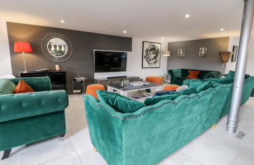 Capel Mawr, Basement 19 - Photo 5