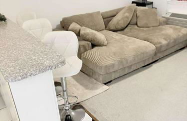 Beautiful cozy place in HEART MANHATTAN - Photo 1