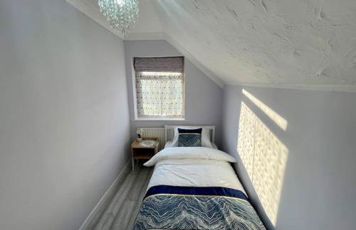 Semi Detached House in Aldershot - Foto 33