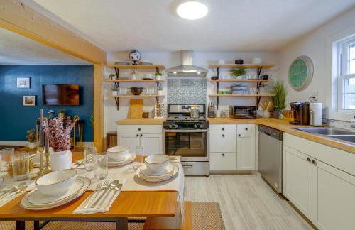 Walk to Dtwn Fayetteville Family Home with Fire Pit - Foto 10