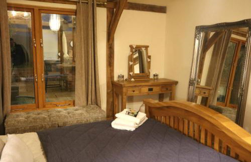 Rushmoor Retreat, Cosy with Outdoor Pizza Oven - Photo 23