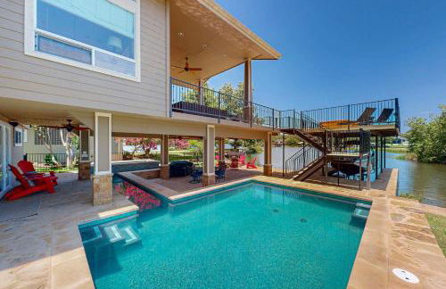 Luxurious Retreat on Lake LBJ Pool, Hot Tub, Dock - Foto 1