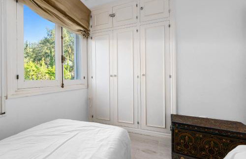 Villa Familiar con Piscina - Photo 16