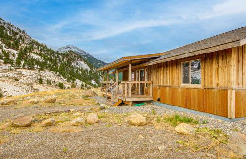 Less Than 1 Mi to Chico Hot Springs Mtn-View Hideaway! - Foto 21