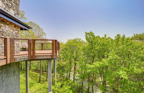 Close to Trails! Seven Devils Retreat with Hot Tub - Foto 25