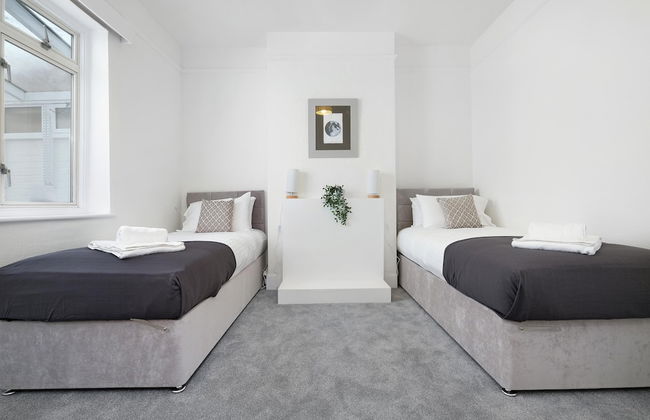 Heathrow Living Stanwell Serviced House - Foto 14