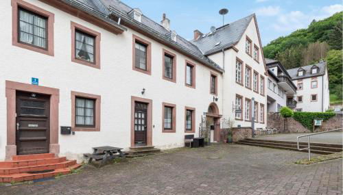2 Bedroom Awesome Apartment In Malberg - Foto 1