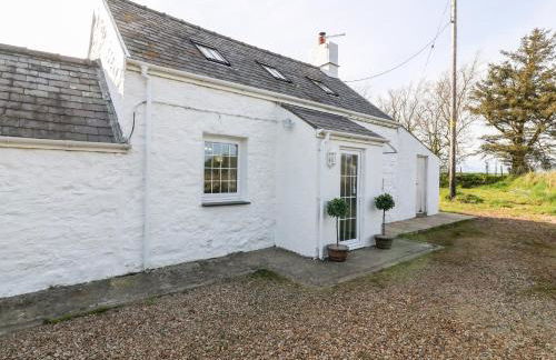 Min-y-rhos - Photo 2