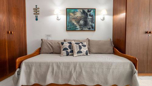 Copacabana Residence - Apartamento Completo - Perto da Praia - Foto 3, wardrobe
