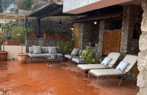 Elegant home with spectacular view - Foto 36