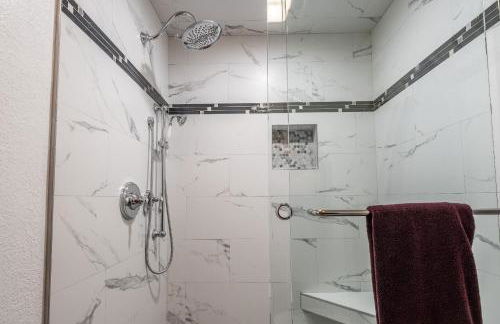 Brand New Listing! 5 minute walk to Canyon Lodge! Newly Updated Two-Bed, Two-Bath, Mountainback #14 - Foto 22