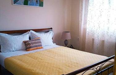 The Sunny House - Photo 11