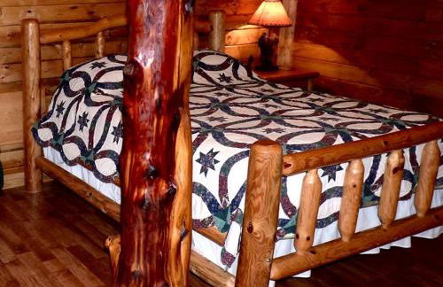 Rustic Log Cabin For a Group Getaway near Lake Cumberland in Kentucky - Foto 8