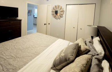 Cozy Lakeside Getaway - Outdoor Theater - Free Early Check-In- 4min to Silver Dollar City - Foto 41