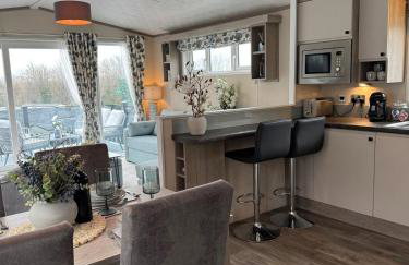 Bliss on the Bay at Waterside Holiday Park - Photo 16