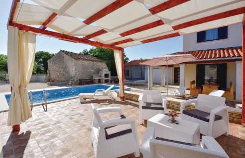 Three-Bedroom Holiday Home In Rebici - Foto 12